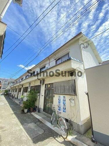 兵庫県尼崎市南塚口町５丁目 2階建