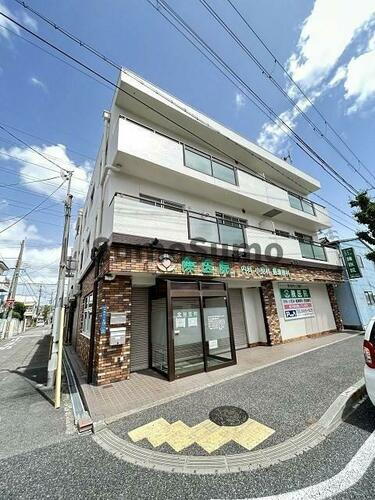 兵庫県尼崎市大島３丁目 3階建