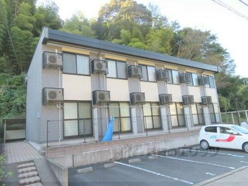 レオパレスジョーウン３番館 2階建