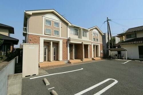 熊本県熊本市中央区東子飼町 2階建
