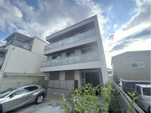 奈良県橿原市内膳町４丁目 3階建 築6年1ヶ月