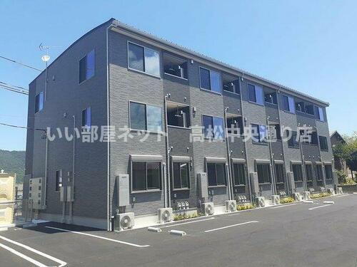 香川県高松市春日町 賃貸アパート