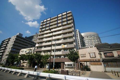 ＳＷＩＳＳ梅田東 11階建