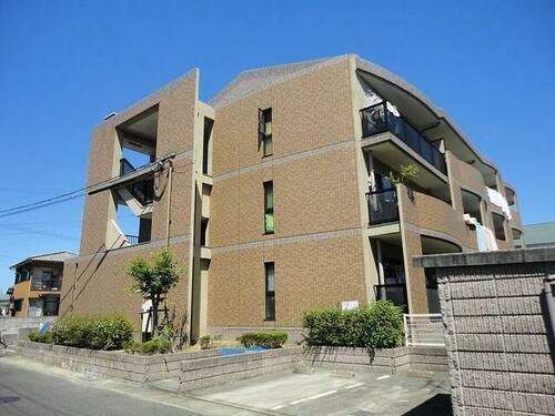 ハイツピュアティ 3階建