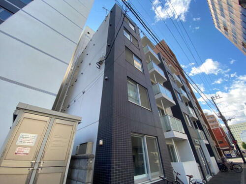 北海道札幌市中央区南二条西１２丁目 5階建 築9年5ヶ月