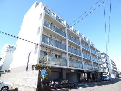 第１８シントウキョウビル 6階建