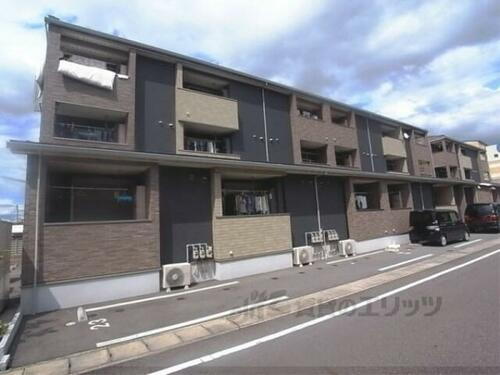 京都府京都市伏見区横大路一本木 3階建 築11年7ヶ月