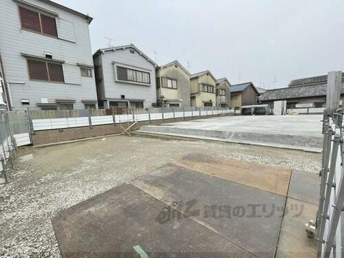 奈良県奈良市南京終町４丁目 2階建 