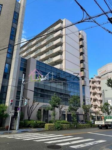 エトワール北梅田 10階建