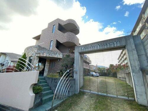 兵庫県神戸市東灘区住吉山手１丁目 築20年5ヶ月 3階建