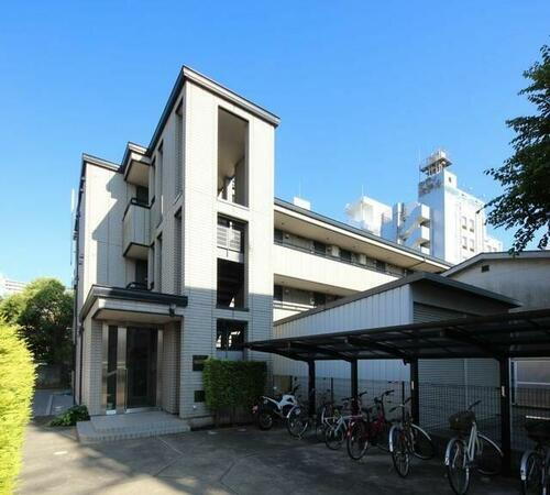 Ｍ’Ｓ　Ｆｌａｔ（エムズフラット） 3階建