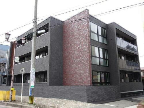 山形県山形市大手町 築2年12ヶ月 3階建