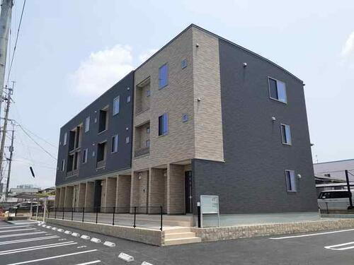 熊本県合志市須屋 3階建