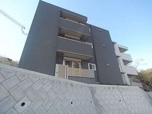 兵庫県神戸市西区前開南町１丁目 3階建