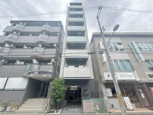 大阪府枚方市町楠葉１丁目 8階建