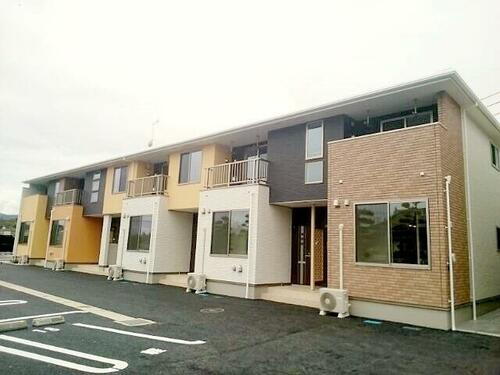 熊本県熊本市北区飛田４丁目 2階建