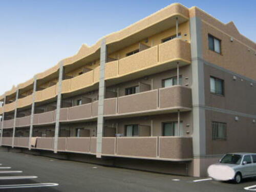 熊本県菊池郡菊陽町大字原水 3階建