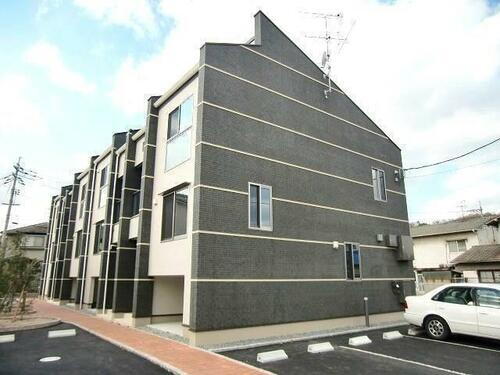 岡山県岡山市中区円山 賃貸アパート