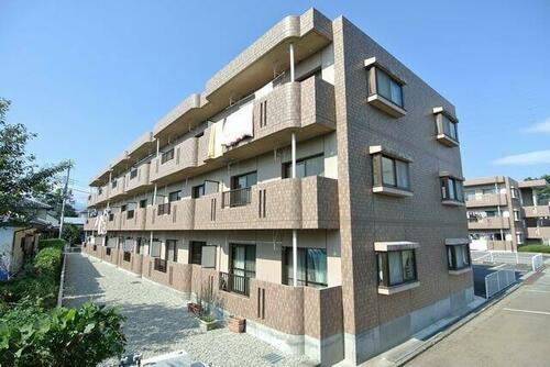 ドミール三川Ⅰ 3階建