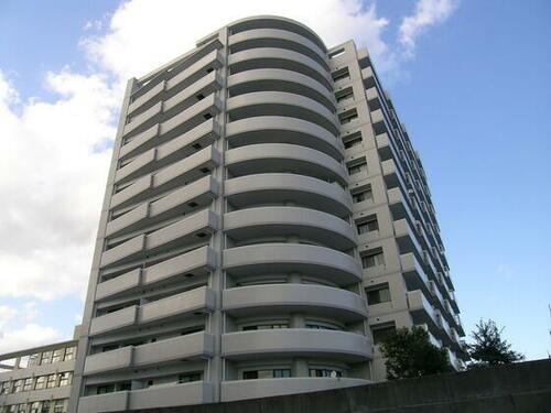 ダイアパレス三番町 13階建