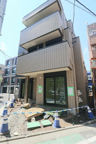 ザ・クレスト西大井 3階建