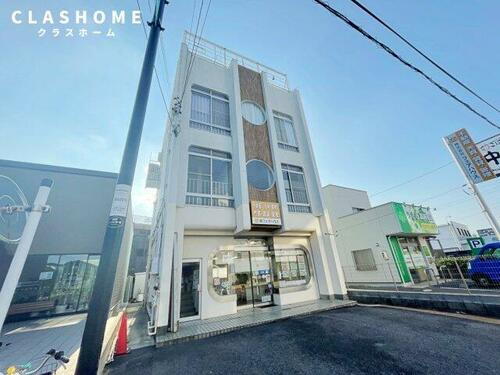 エイトビル 3階建