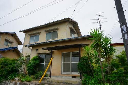 広島県広島市佐伯区三宅３丁目 築52年12ヶ月 2階建