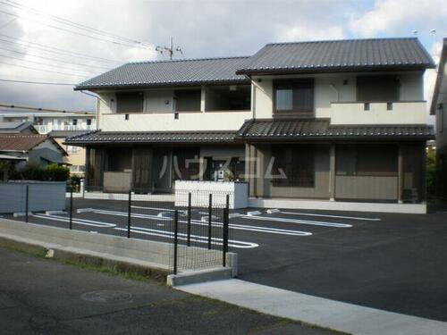 静岡県駿東郡長泉町本宿 築8年3ヶ月 2階建