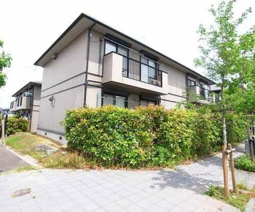 ファミール州見Ａ・Ｂ・Ｃ・Ｄ棟 2階建