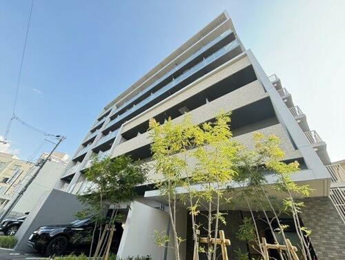 ライブガーデン江坂ＩＸ 7階建