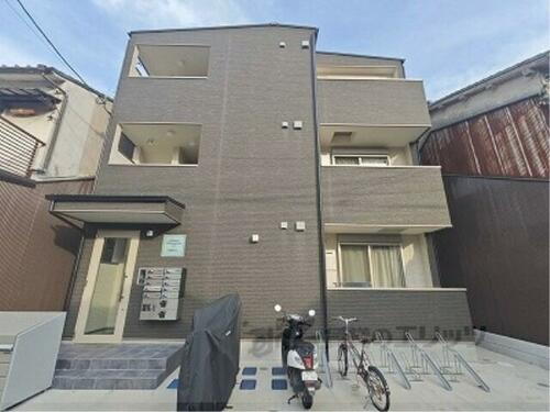 奈良県大和郡山市北郡山町 築1年4ヶ月 3階建