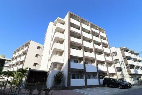 沖縄県那覇市上之屋１丁目 6階建 築8年6ヶ月