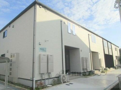 滋賀県湖南市柑子袋東３丁目 2階建