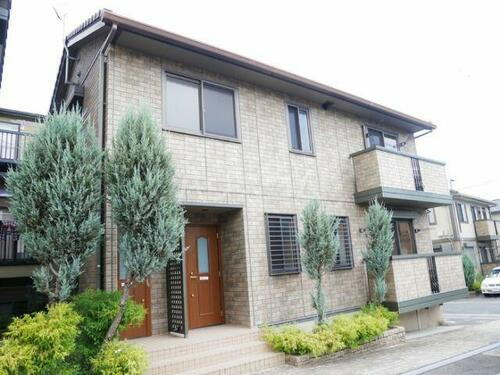 レシェンテ茨木　Ｂ棟 2階建