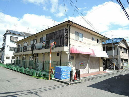 大阪府茨木市西田中町 2階建