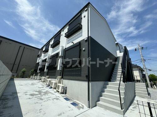 千葉県松戸市上本郷 築1年6ヶ月 2階建