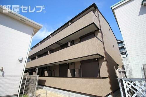 Ｄ－ｒｏｏｍ松葉 3階建