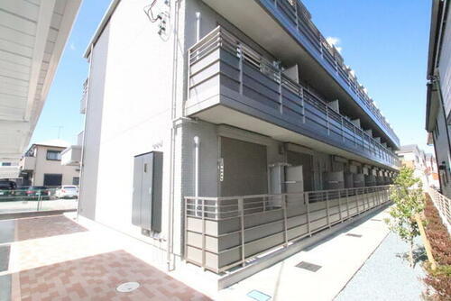 千葉県八千代市大和田新田 3階建