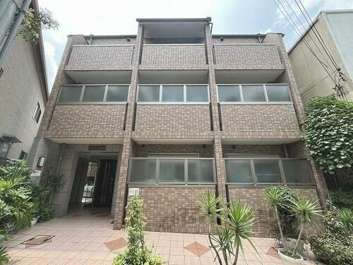エスペランサ山科 3階建
