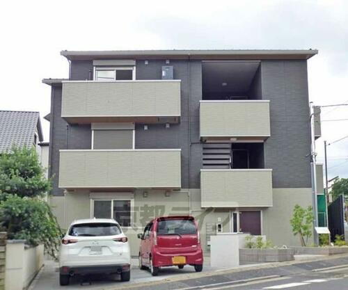 京都府京都市北区上賀茂菖蒲園町 3階建 築2年11ヶ月