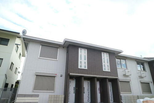 兵庫県伊丹市鋳物師２丁目 築4年9ヶ月 2階建