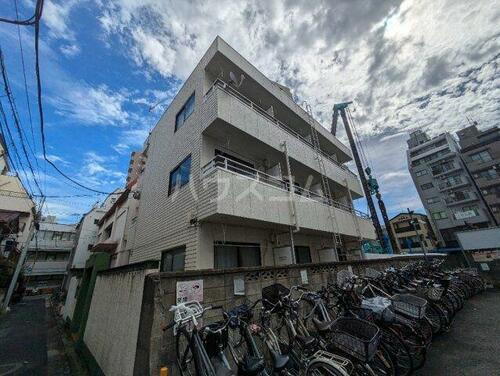 東京都江戸川区南小岩８丁目 3階建