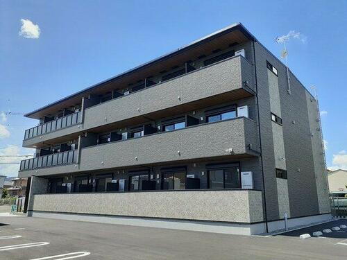 奈良県香芝市今泉 3階建 築1年5ヶ月