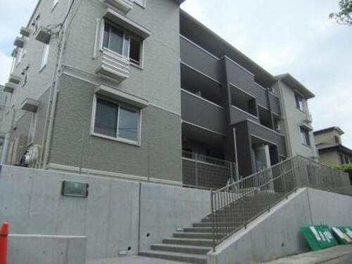 神奈川県横浜市栄区笠間２丁目 3階建 築12年3ヶ月
