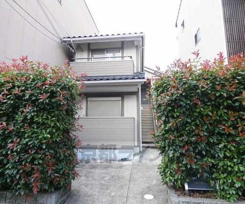 京都府京都市上京区千本通二条下る東入主税町 2階建 築19年1ヶ月