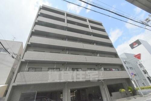 シャトレ谷山 7階建