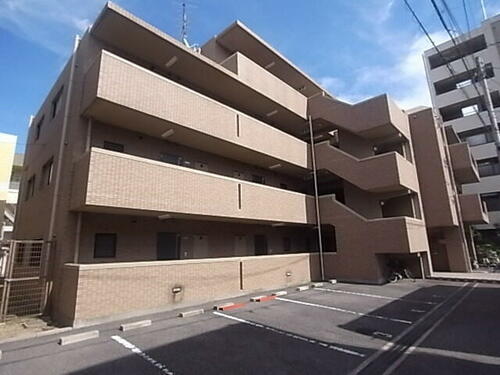 兵庫県神戸市東灘区本山南町４丁目 4階建