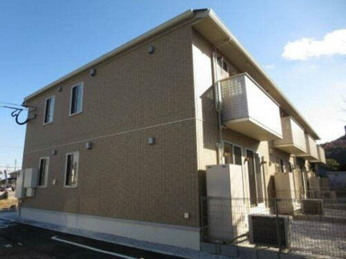 シャンポール 2階建