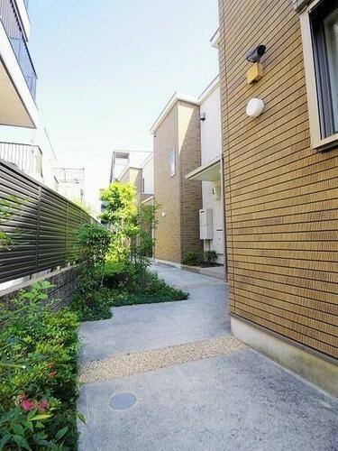 愛知県名古屋市瑞穂区亀城町５丁目 テラスハウス