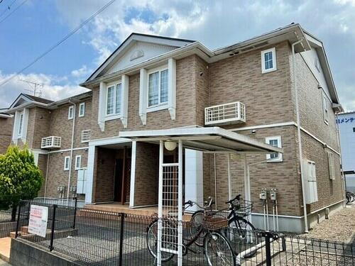千葉県市原市今津朝山 2階建